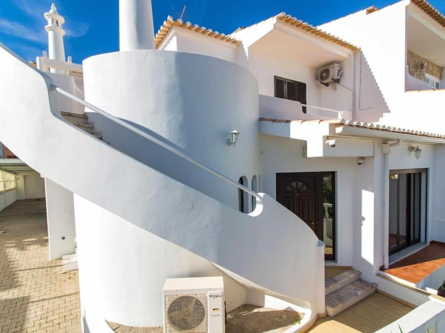 Villa Dogueno- Privat Pool & Privacy & Albufeira Center Eksteriør billede