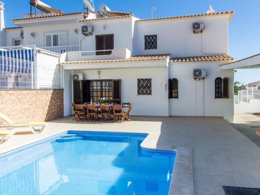 Villa Dogueno- Privat Pool & Privacy & Albufeira Center Eksteriør billede